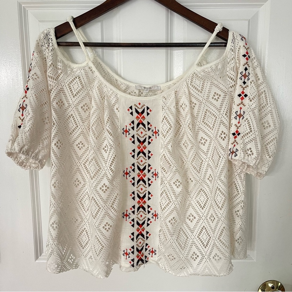 Miss Me Lace Cold Shoulder Top Embroidered Boho Festival Blouse MDT1074L Size M